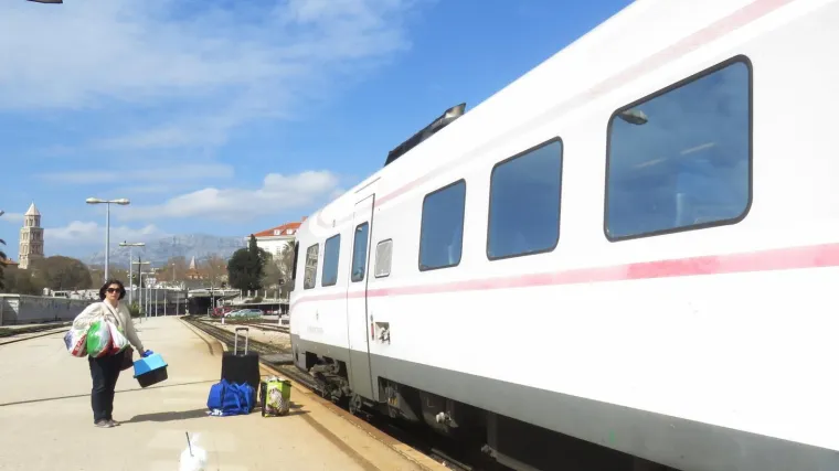 Karta HŽ-a od Splita do Zagreba 100 kn skuplja nego od Zagreba do Splita: 'Na &scaron;alteru nam je odbrusila!'