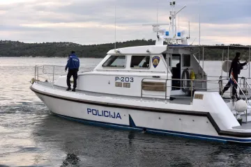 Drama u moru kod Splita: Turisti ostali bez pogona između Hvara i Visa