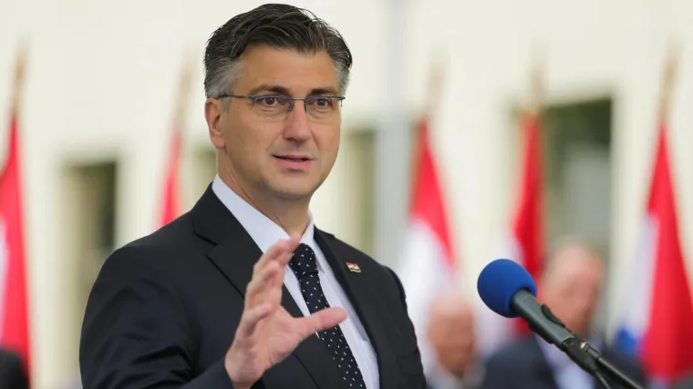 Plenković: 'Stečaj nije kraj, ide nova faza'; Flego: 'Stečaj je žalosna činjenica zbog nečinjenja Vlade'