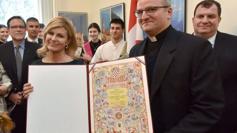 Predsjednica se u Ottawi prisjetila svojih dana u Veleposlanstvu: 'Posebno sam ponosna na Hrvate u Kanadi'