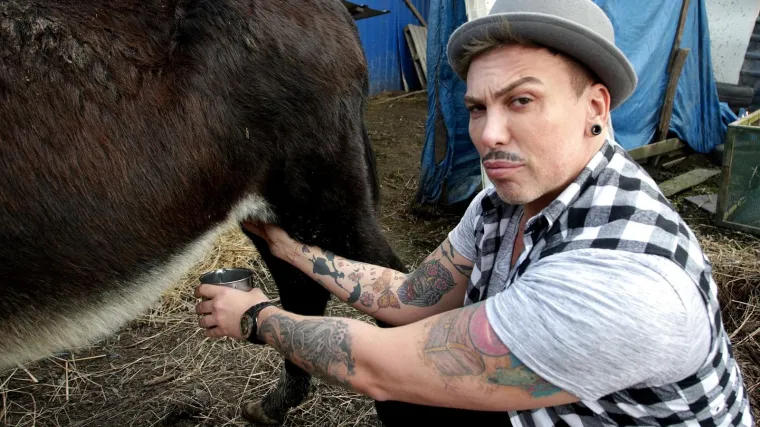 'Ovo progovara čisti jal i ljubomora jer nisi pozvan!'