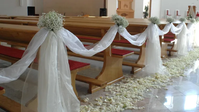 Dok su se ljudi zabavljali na svadbi, maskirani razbojnici ukrali veliku svotu novca iz sefa