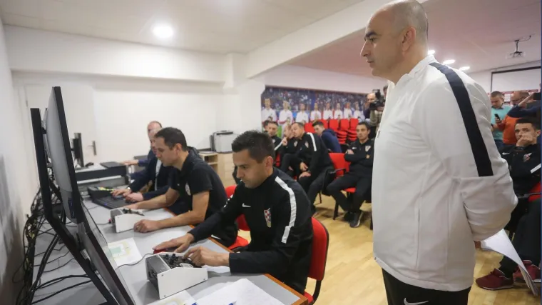 Nije izdržao pritiske zbog utakmice u Splitu: Bruno Marić dao ostavku na mjestu instruktora za VAR!