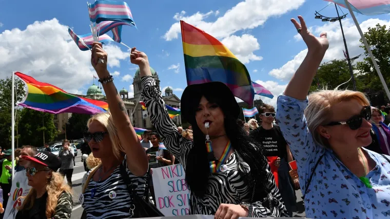 Prva Parada ponosa u Novom Sadu pro&scaron;la bez većih incidenata