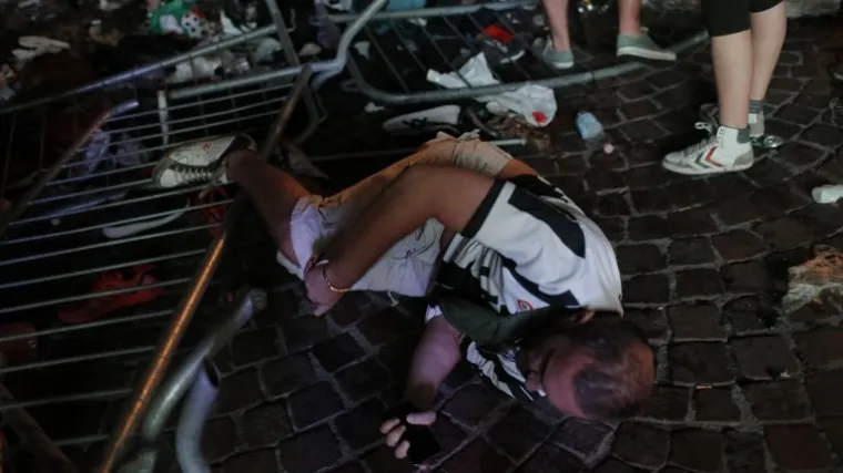 Vikali 'bomba, bomba' i izazvali sveopći kaos za vrijeme finala Lige prvaka