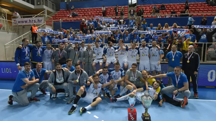 Zagreb 26. put osvojio Kup! Dubrava ipak nije bila dorasla najjačoj hrvatskoj momčadi