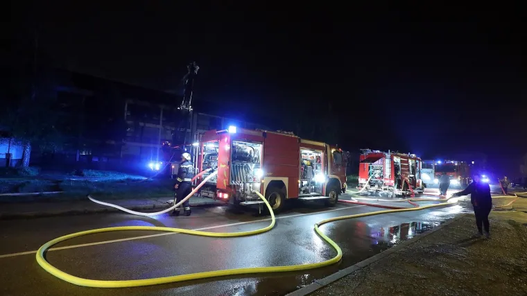 Piroman pali selo? 'Strahujemo za svoje kuće. Svaku noć u isto vrijeme 'kreću' sirene''