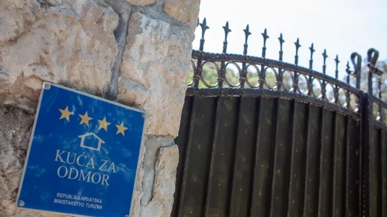 Horor priče iznajmljivača: 'I&scaron;čupali su wc &scaron;koljku, ispovraćali cijelu sobu! Čistili smo 10 dana'