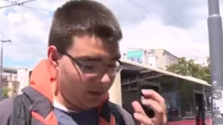 'Uni&scaron;tili su sve u &scaron;est epizoda': Vidno uznemiren fan Igre prijestolja sav svoj bijes iskalio pred kamerama!