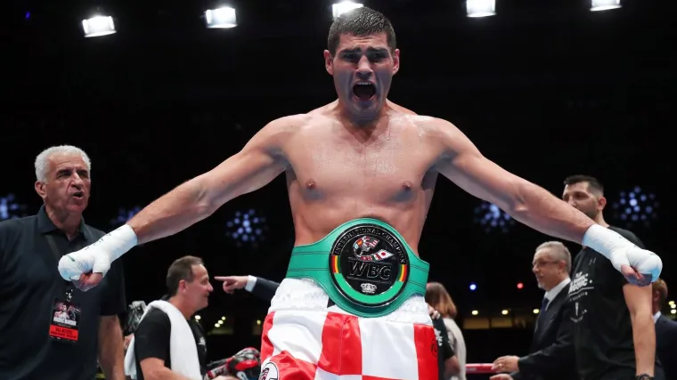 El Animal hrabri se snimkom najvećeg meča u povijesti boksa, ima i poruku za fanove