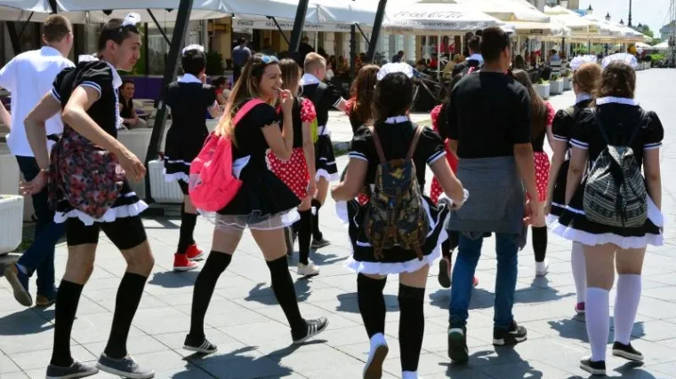 Policija krenula u istragu: Žele znati tko je od maturanata po Rijeci uzvikivao usta&scaron;ke slogane