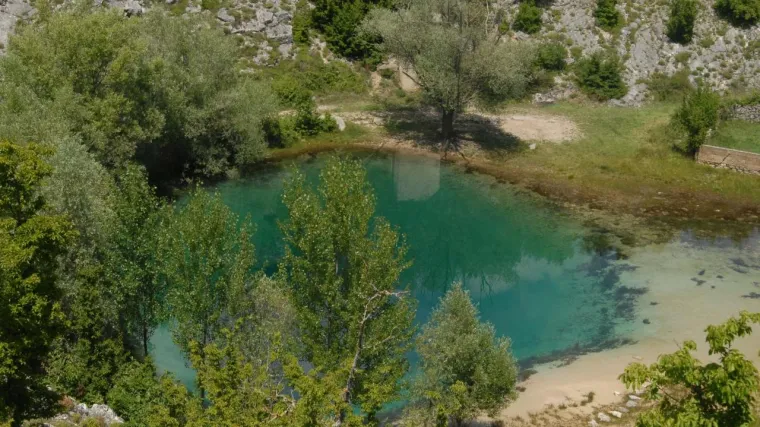 Jadranski sliv - Po čemu je karakterističan jadranski sliv?