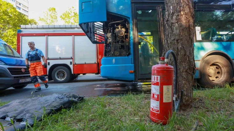 Požar u ZET-ovom autobusu na Selskoj cesti