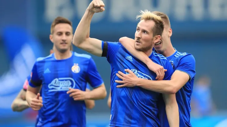 FOTO Maksimir slavi naslov! Dinamo pred oko 15 tisuća gledatelja pobijedio Hajduk!