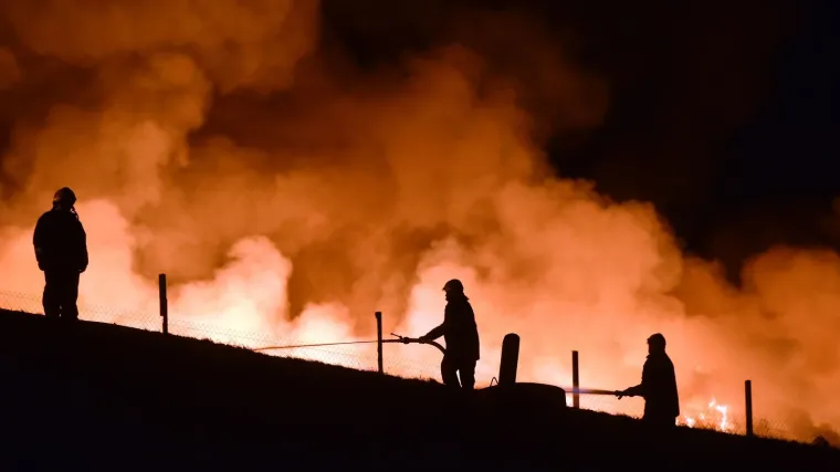 Do daljnjeg ne otvarajte prozore!