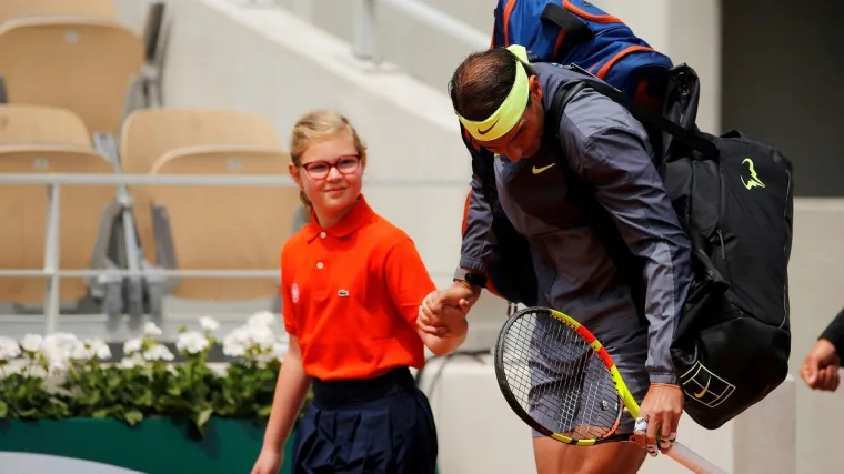 Nadalu kamera umalo razbila glavu