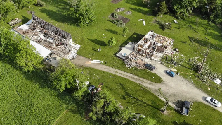 Tornado poharao Ohio: Više od 60.000 domova i tvrtki bez struje, najmanje 35 ljudi ozlijeđeno