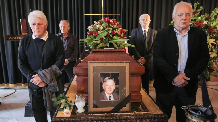 Tijekom posljednjeg ispraćaja provalili u stan pokojnog Dinamovog velikana: 'Nadam se da ćeš patiti...'