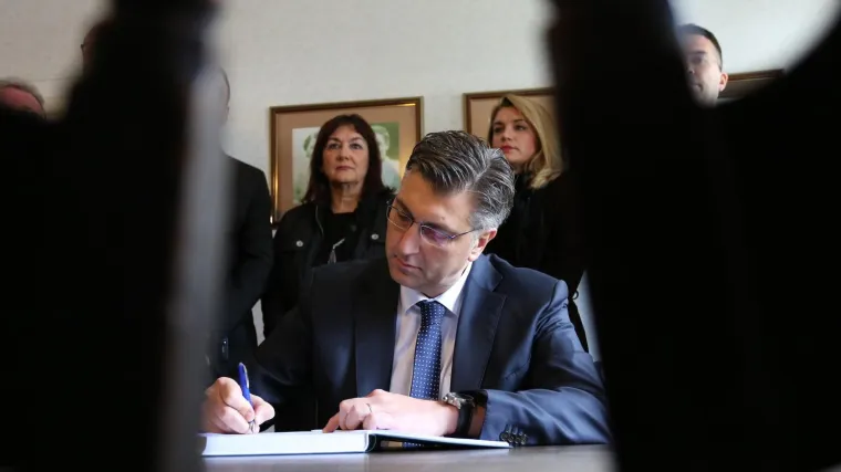 HDZ-ovi birači glasali su za one čiji su neprijatelji uvijek isti. Plenković nije uspio, gdje je u svemu Hrvatska?