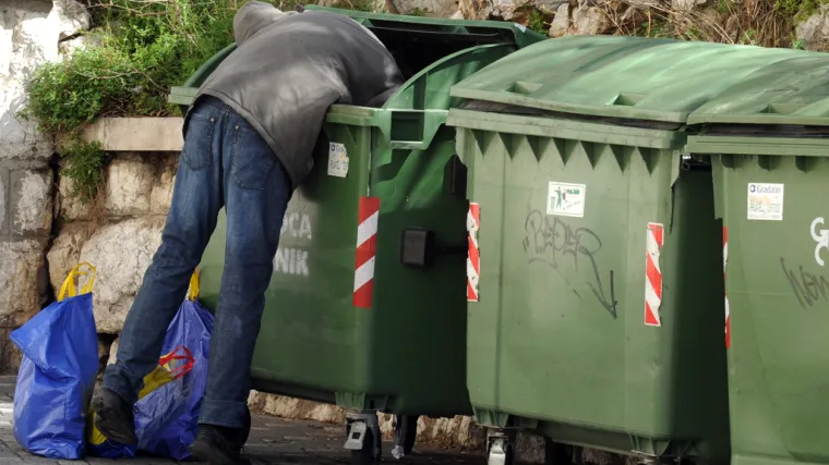 Ispovijest Zagrepčana: 'Živim od smeća i sva&scaron;ta nađem: lampu od 10.000 kn, zlatno zubalo...'