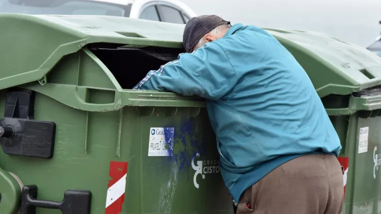 'Treba napustiti sustav solidarnosti, neka svatko radi za svoju mirovinu. Imamo recept za spas'