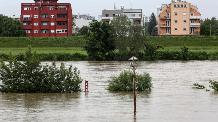 Propale 'Aktivnosti na Savi': Ni&scaron;ta od kafića, kina i igrali&scaron;ta, ostaje samo blato