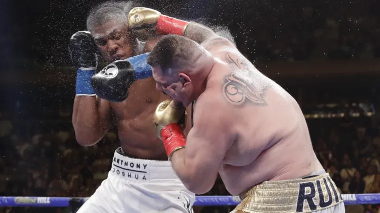 VIDEO Ovome se nitko nije nadao: Pogledajte trenutak u kojem je Joshua shvatio da gubi sve pojaseve