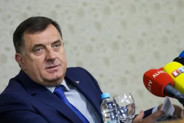 Dodik stranačkoj kolegici nezakonito kupio stan, platio ga mazutom - država joj ga oduzela