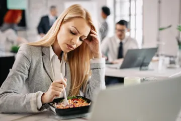 Izračunali smo koliko dana godišnje poklanjate firmi, ovo niste očekivali