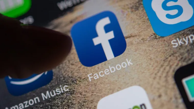 Facebook obustavio predinstalaciju svojih aplikacija na njihovim uređajima