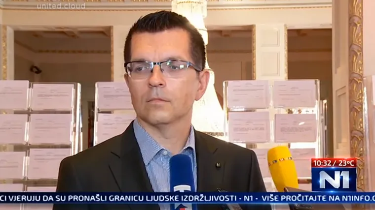 Bunjac objavio da izlazi iz stranke! 'Nestao je posljednji tračak svjetla'