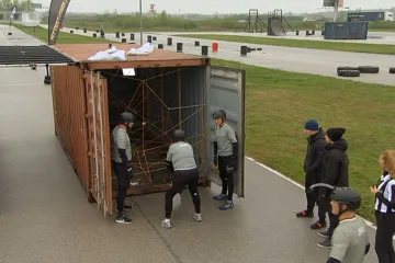 Mama Jarc nije odustala dok nije bacila vreću na kontejner