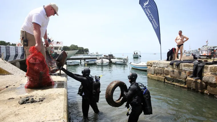 Hrvati i Slovenci čistili podmorje u Savudrijskoj vali