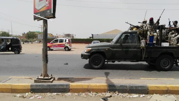 Četvero ubijenih i deseci uhićenih prvog dana kampanje građanskog neposluha