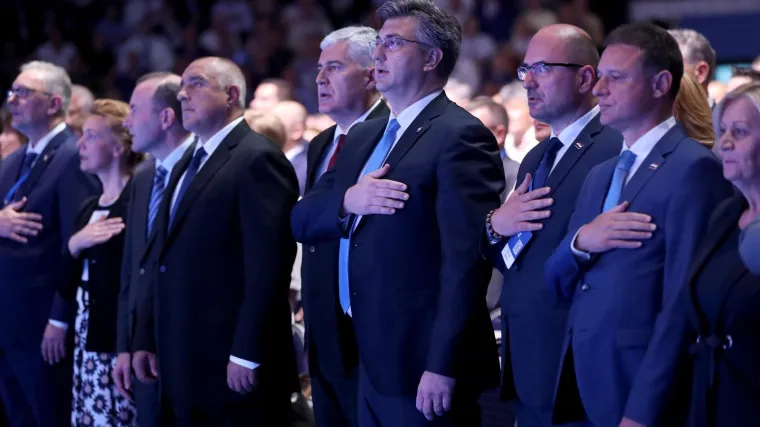 'Zemlje  s mnogo članova u strankama pokazuju znakove klijentelizma - i to nije slučajno'