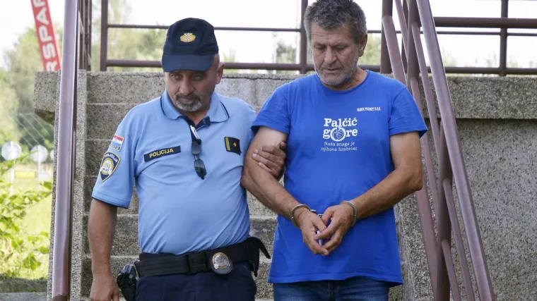 Nekontrolirano si&scaron;ao s trake i udario u vozilo HAC-a pa u drugi teretnjak