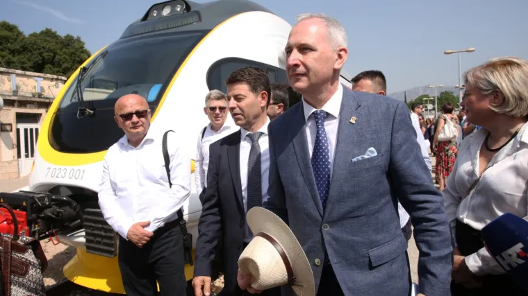 Povijesni dan za Split: S Kopilice krenuo splitski 'metro', prva vožnja kasnila tri minute
