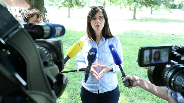 'Smeta mi &scaron;to me zove "gospođa ministarka", ne znam &scaron;to njega zapravo ljuti'