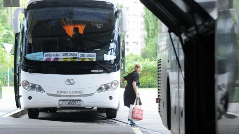 Vozač oti&scaron;ao bez putnika u Njemačku: 'Ljudi su bili izvan sebe, lupali su po staklu...'