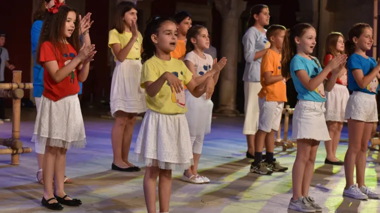 Počeo najveseliji festival u Hrvatskoj: Stoljetni grad preuzela su djeca