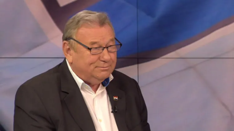 'Sva&scaron;ta se priča, moglo bi joj se pri&scaron;iti ne&scaron;to &scaron;to će je kompromitirati'