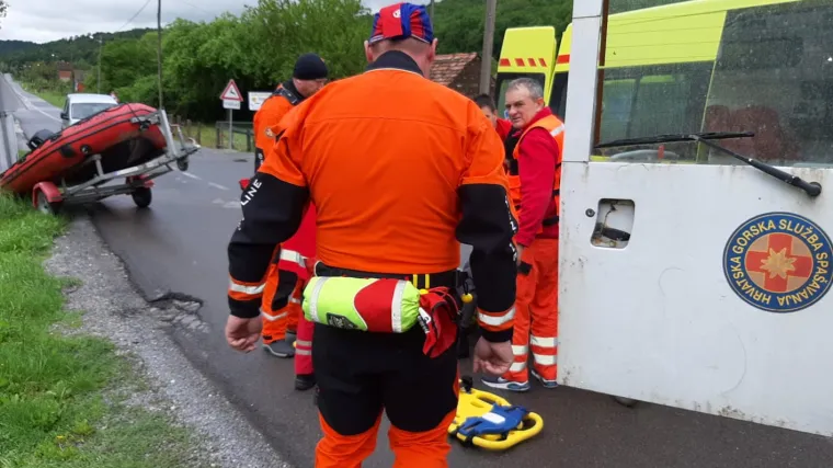 Tražili ga HGSS i vatrogasci: Amerikanca koji je nestao kod Omi&scaron;a prona&scaron;li su mrtvog