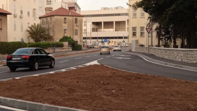 Spiskali 40 milijuna kn: Tek dovr&scaron;ili cestu kroz centar Zadra, a već traže nove izmjene jer je preuska