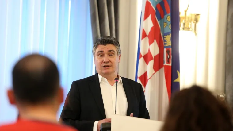 Netko je oklijevao u podizanju ruke, a netko nije ni došao na sjednicu