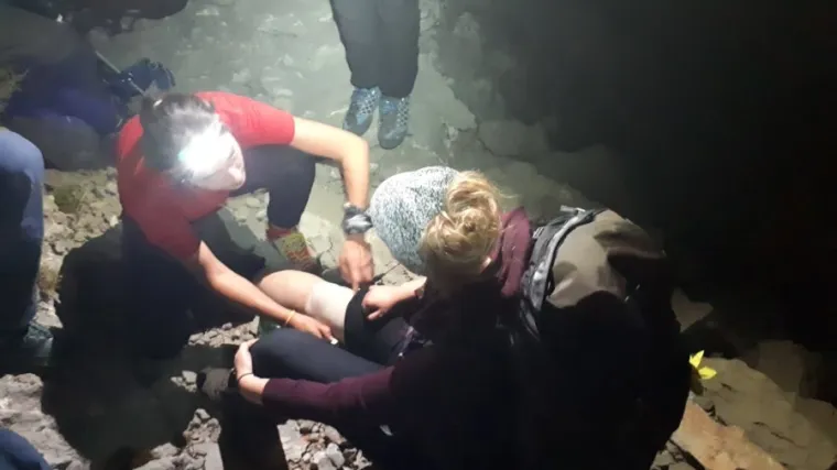GSS-OVCI SPASILI DVIJE NJEMICE NA VELEBITU: Jedna je pala i ozlijedila glavu, a druga je imala probleme s koljenom