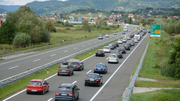 Prometna nesreća na A1 između čvorova Jastrebarsko i Karlovac