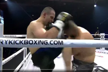 Pogledajte kakvim je kombinacijama masakrirao Francuza