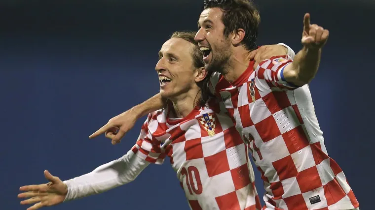 'Prijatelju, neka ti je sa srećom...'