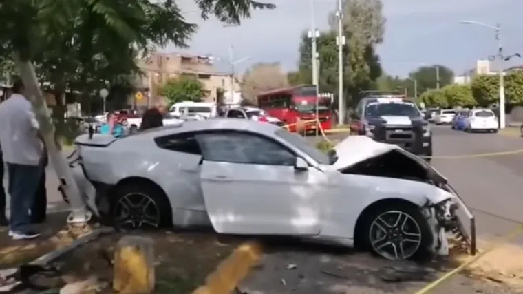 Mustangom jurio 160 km/h i izazvao te&scaron;ku nesreću