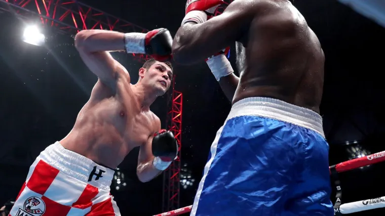 Dame i gospodo, pripremite se na spektakl